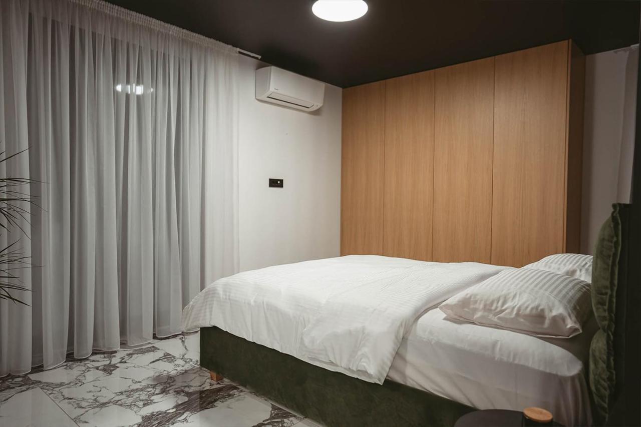 26Bricks Luxury Suites Oradea Exterior foto
