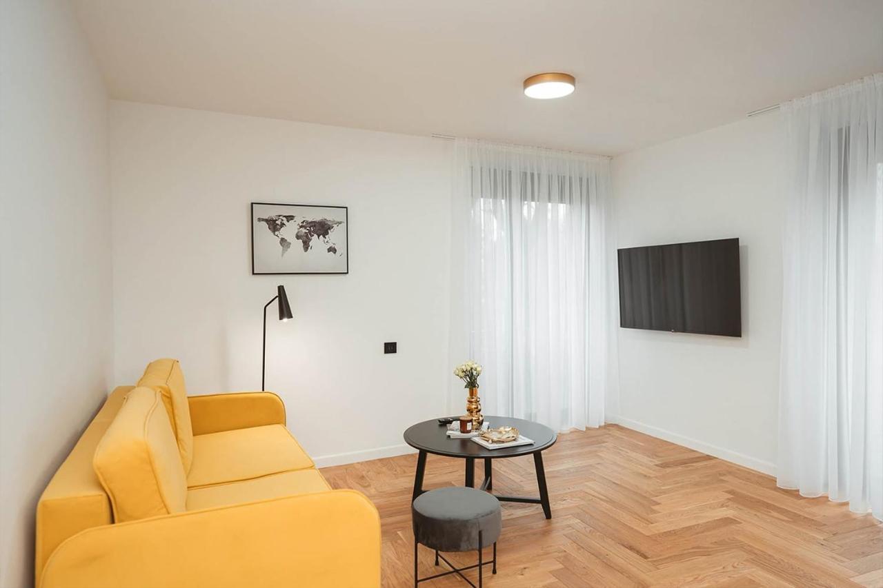26Bricks Luxury Suites Oradea Exterior foto